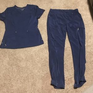 Women’s Scrub Set